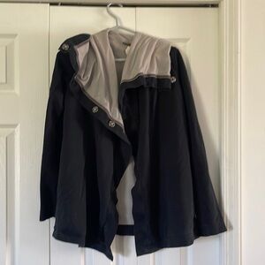 Lululemon Relaxed Fit Jacket Size 4🥰🥰